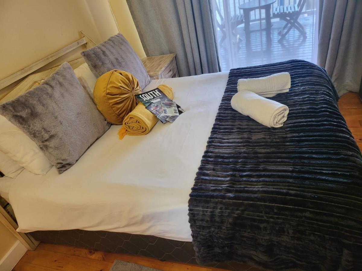 Point Village Guest House Моссел-Бей Экстерьер фото
